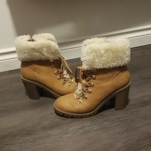 GUESS BOOTS - Picture 2 of 4